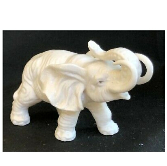 White 🐘❤❤❤🥰 - Picture 5 of 6